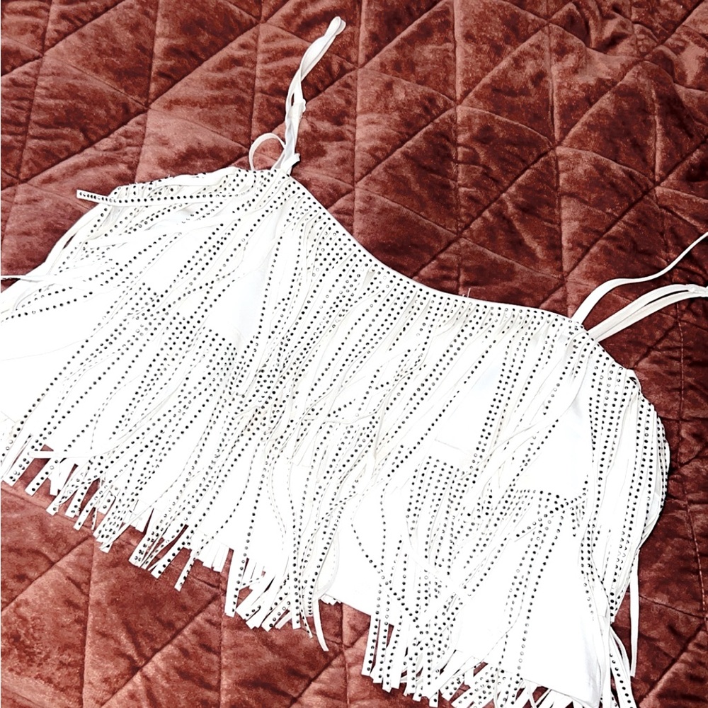 Women’s fringe crop top